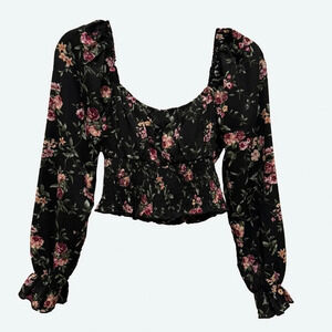 Forever 21 floral top with lace detail